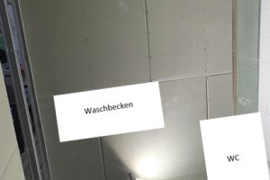 Installation Waschbecken und Toilette mit Kleinhebeanlage